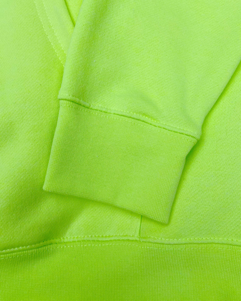 Hoodie de qualité supérieure « Les forces naturelles » — couleur lime — étampe Avocat — détail de la manche