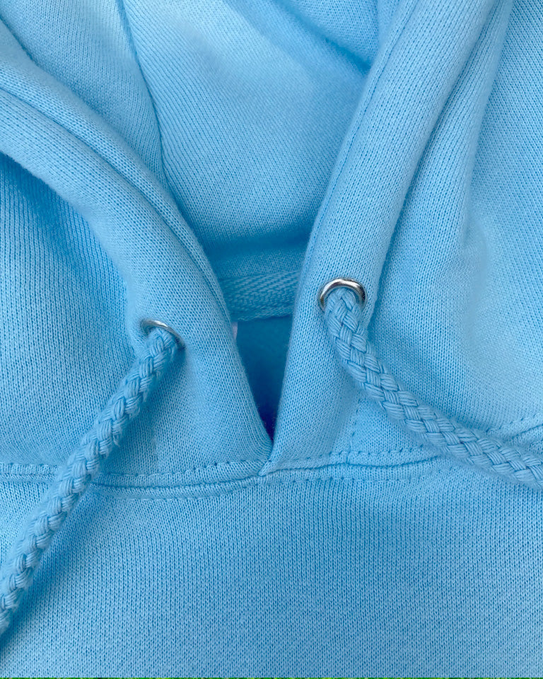 Hoodie de qualité supérieure « Les forces naturelles » — couleur beu ciel — étampe Tomate  — détail du cordon