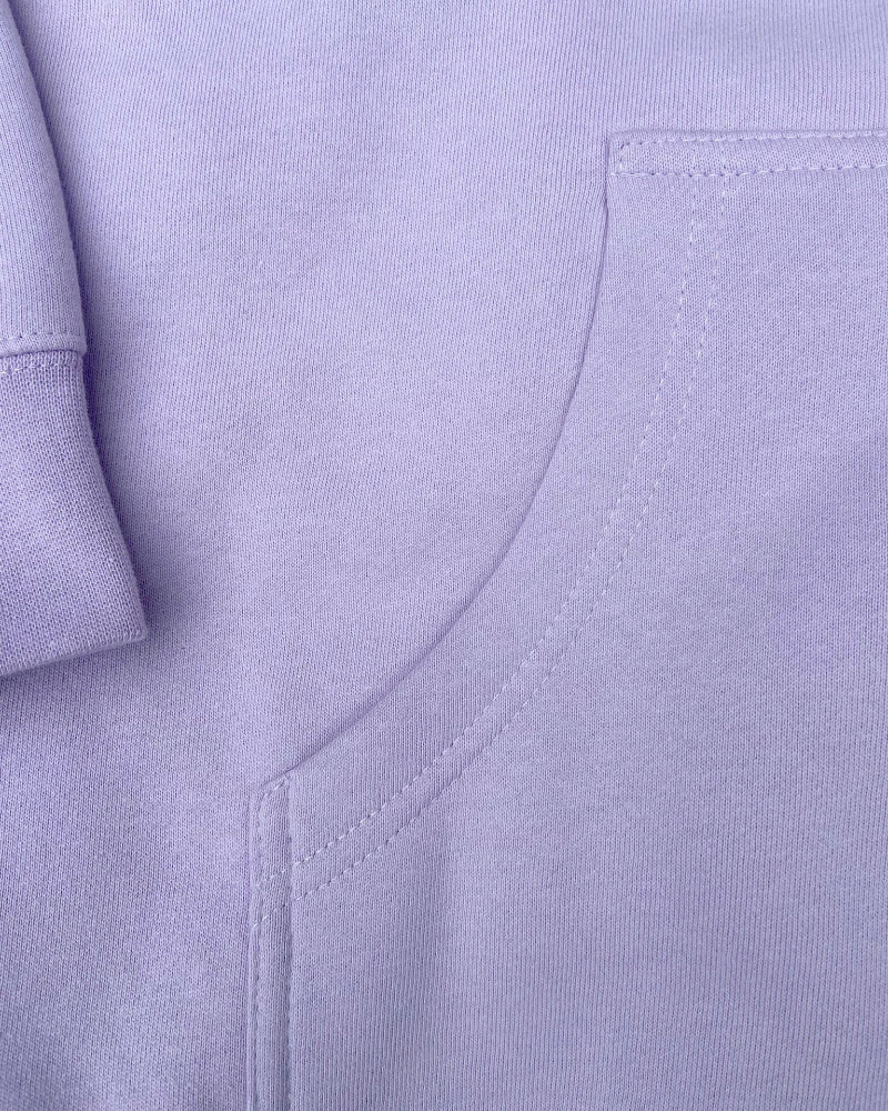 Hoodie de qualité supérieure « Les forces naturelles » —  couleur lilas — étampe Artichaut — détail  de la poche avant